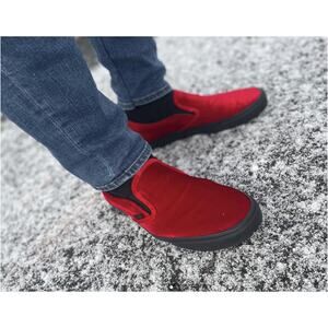 Vans Slip On WMNS 8.5 Mens 7 Red Velvet Limited Edition Skate Classic Low Top